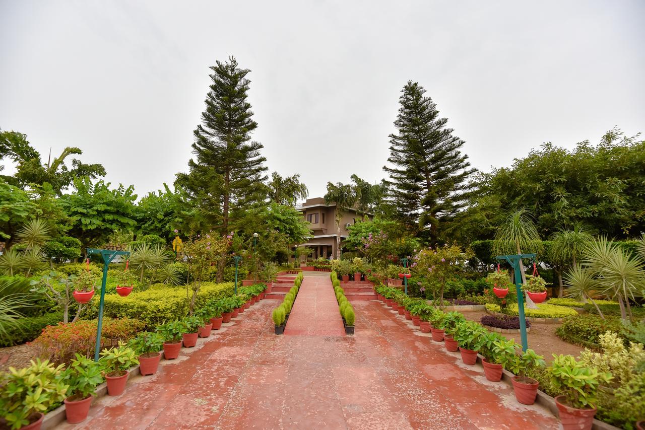 Araliayas Resort & Spa Udajpur Exteriér fotografie