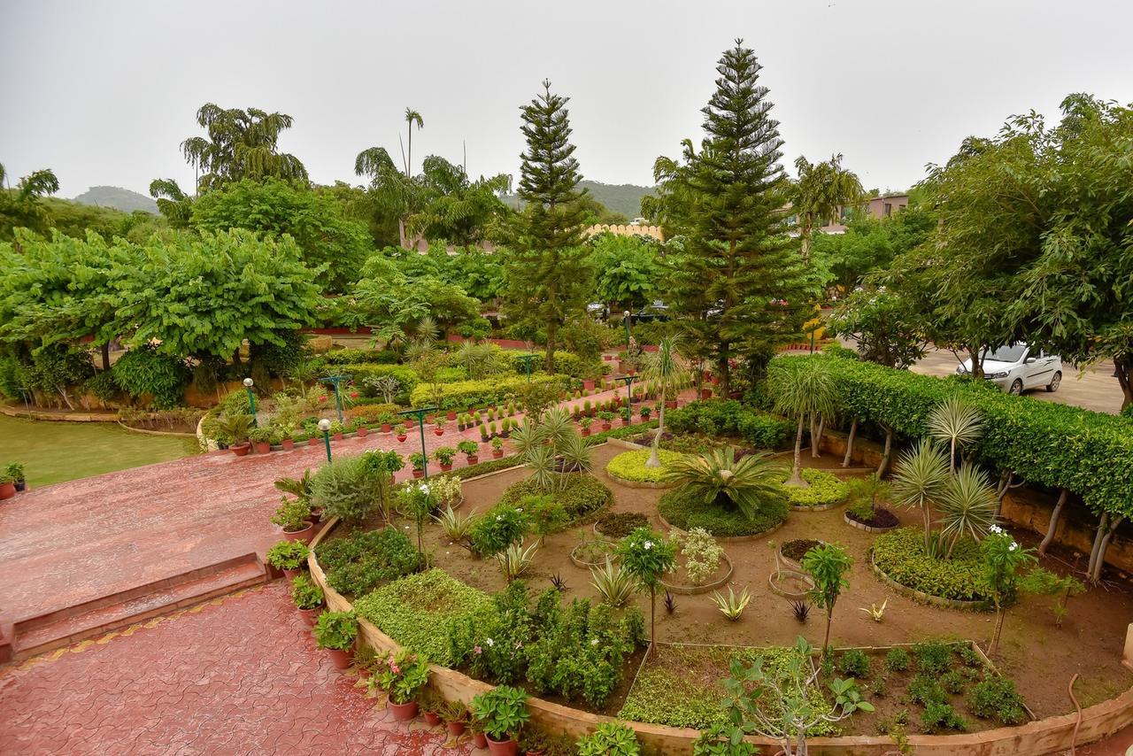 Araliayas Resort & Spa Udajpur Exteriér fotografie