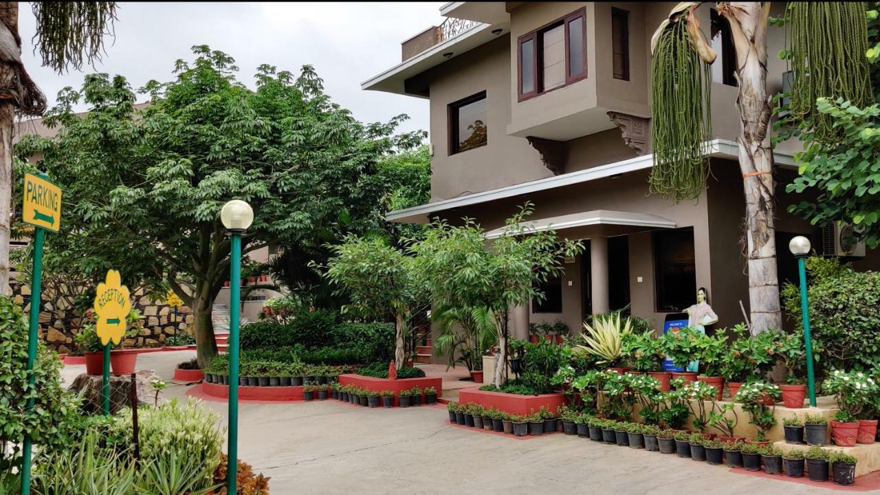 Araliayas Resort & Spa Udajpur Exteriér fotografie